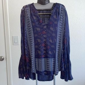 Womens Large Lucky Brand flowy hippie shirt Navy light blue & red stitching